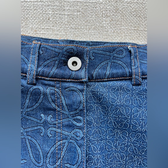 Authentic Loewe logo denim skirt size 34 / US 0/2 - Picture 2 of 5